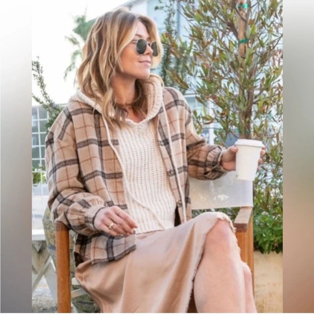 POL - Cream Knit Oversized Sweater - NWT -Small - Picture 9 of 9